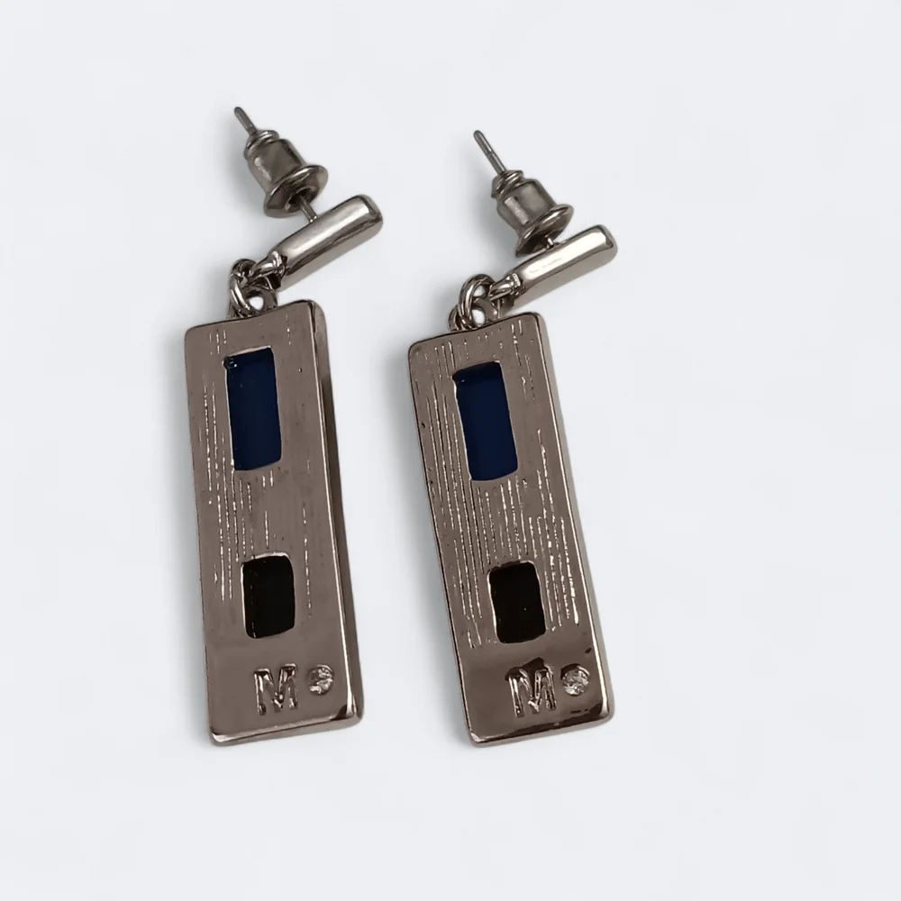 🌟3/$15 Metaphor Blue and Silver Rectangle Statement Necklace and Earring Set